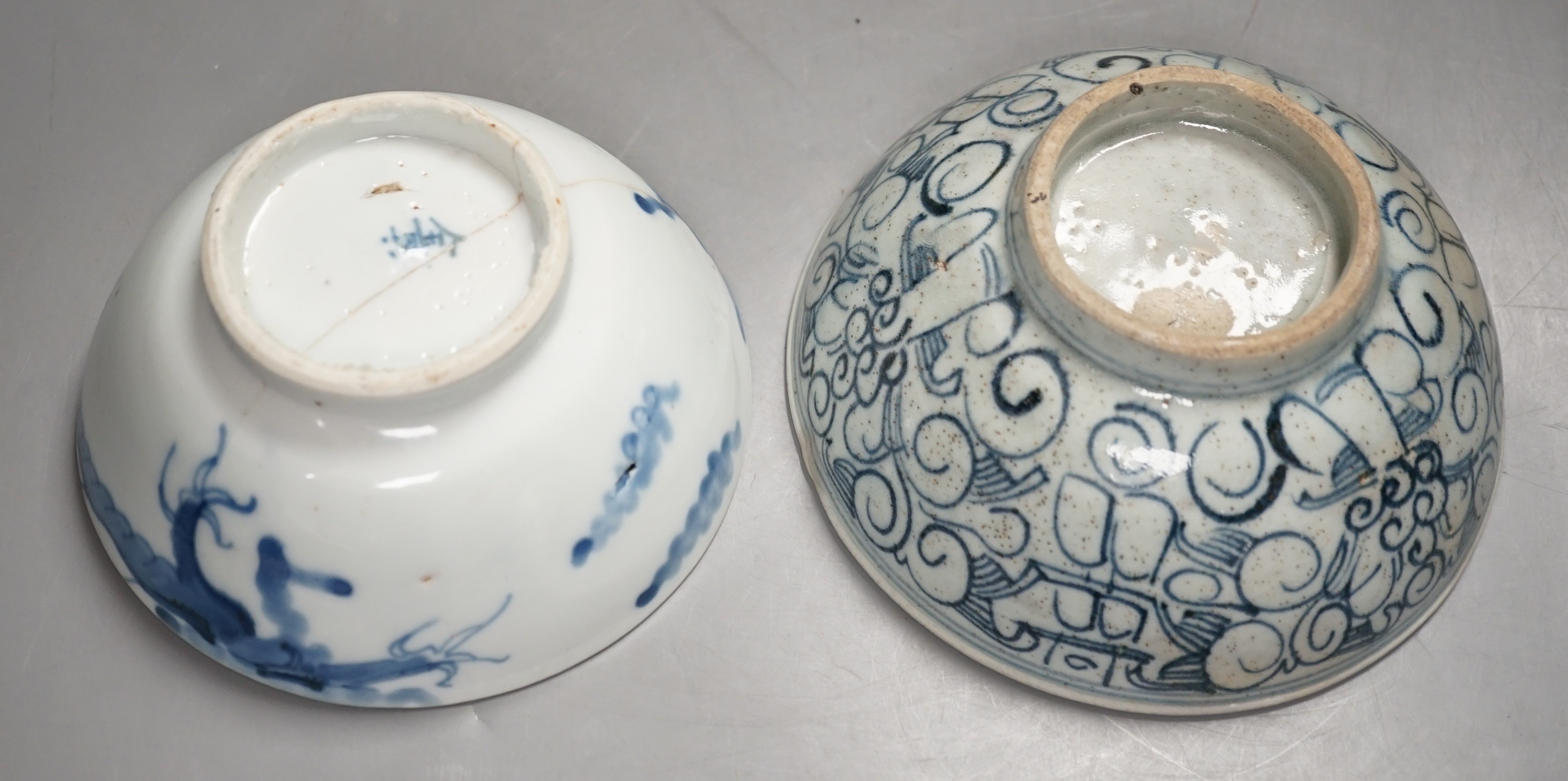 Two Chinese blue and white bowls, largest 16cms diameter.